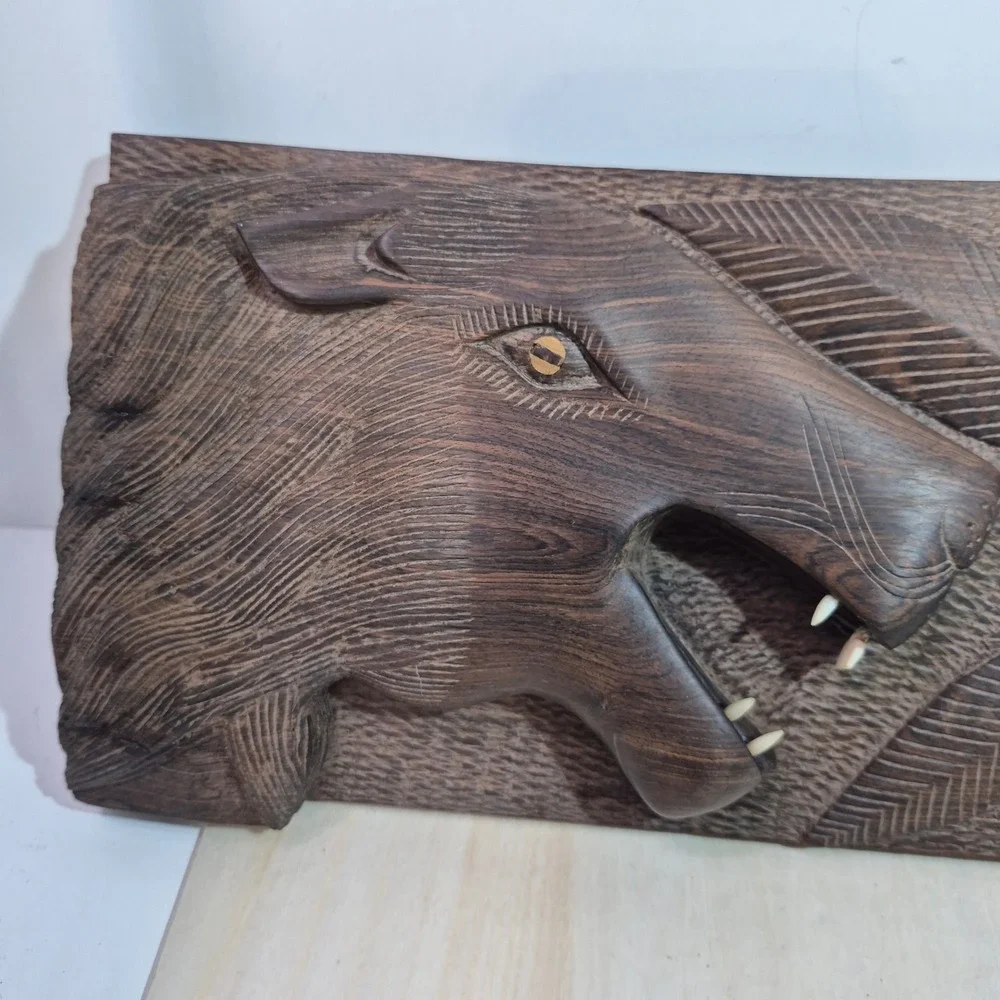 Unbranded hand carved
